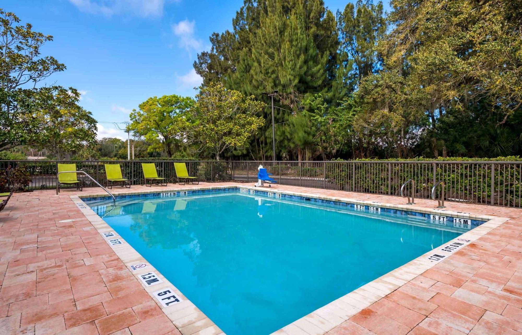 Extended Stay America Suites - San Antonio - Colonnade - Medical Екстер'єр фото